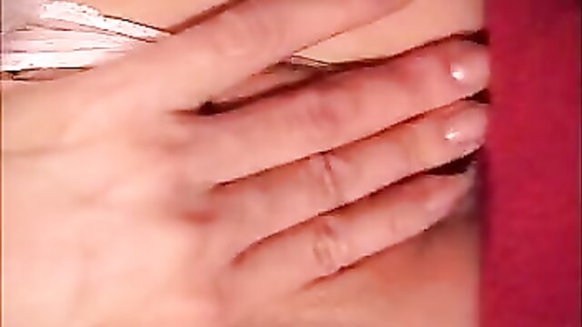 wet pussy closeup fingering
