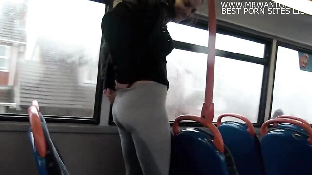 horny girl pisses in leggings