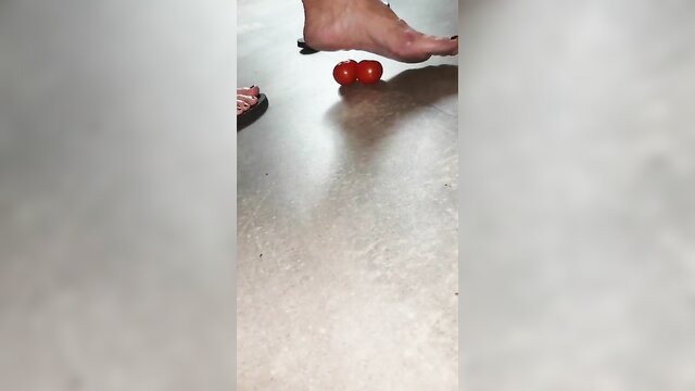 foot fetish video of i am crushing tomatoes