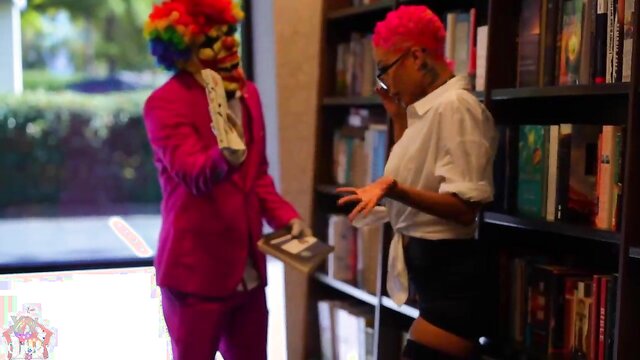jasamine banks gets fucked by clown