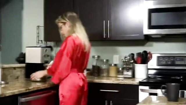kitchen sex with stepson and stepmom