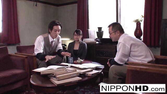 japanese secretary blows her boss